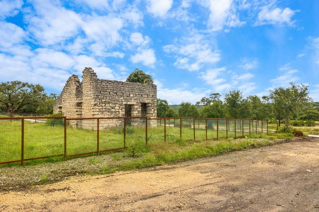 1616 Stone House, New Braunfels, TX 78132