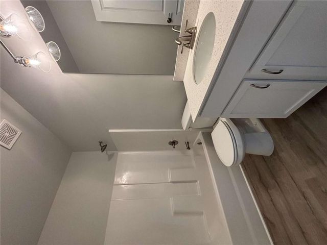 28 Village Court 16, Cleveland, GA 30528
