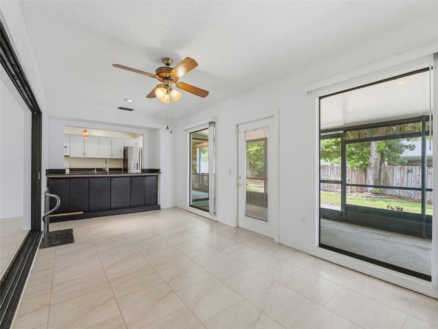 1424 OAKWOOD LANE, Plant City, FL 33563