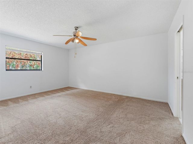 1424 OAKWOOD LANE, Plant City, FL 33563