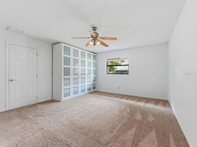 1424 OAKWOOD LANE, Plant City, FL 33563