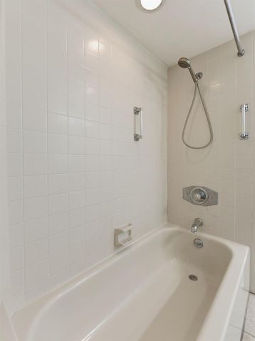 1424 OAKWOOD LANE, Plant City, FL 33563