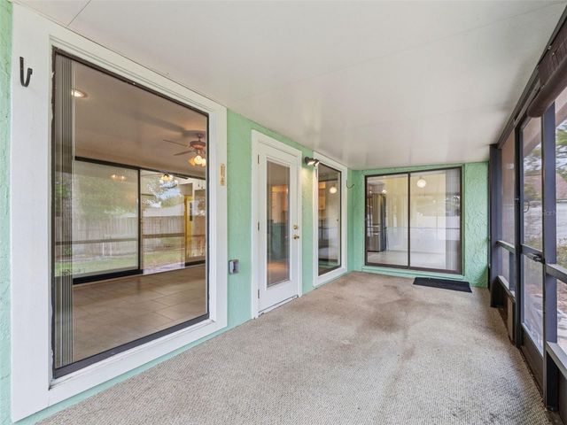 1424 OAKWOOD LANE, Plant City, FL 33563