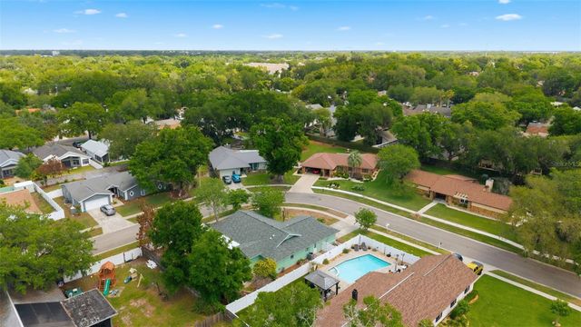 1424 OAKWOOD LANE, Plant City, FL 33563