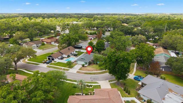 1424 OAKWOOD LANE, Plant City, FL 33563