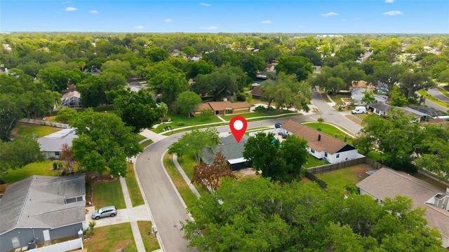 1424 OAKWOOD LANE, Plant City, FL 33563