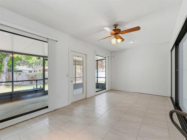 1424 OAKWOOD LANE, Plant City, FL 33563