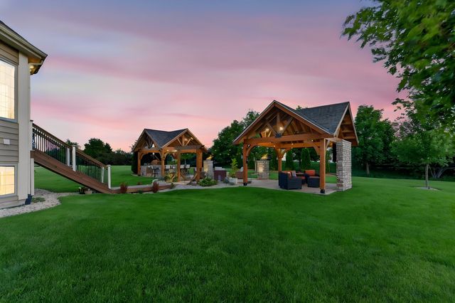 5728 Waters Edge Court, Yorkville, IL 60560