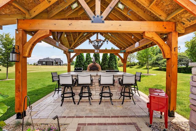 5728 Waters Edge Court, Yorkville, IL 60560