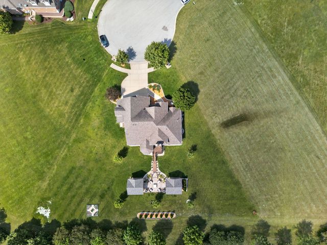 5728 Waters Edge Court, Yorkville, IL 60560