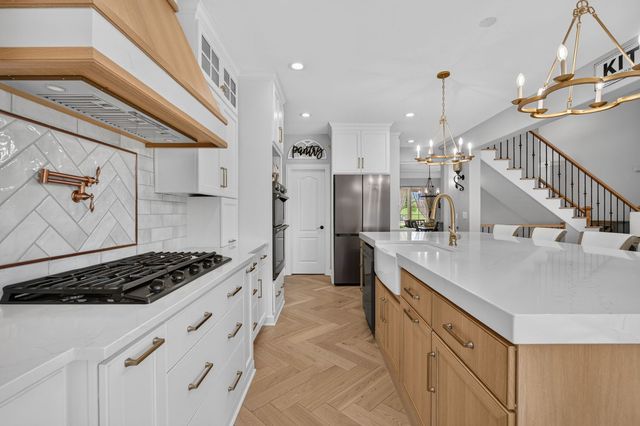 5728 Waters Edge Court, Yorkville, IL 60560