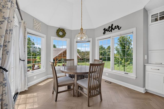 5728 Waters Edge Court, Yorkville, IL 60560