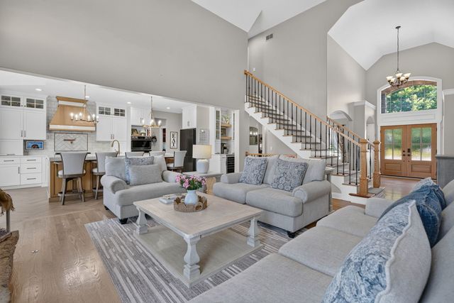 5728 Waters Edge Court, Yorkville, IL 60560
