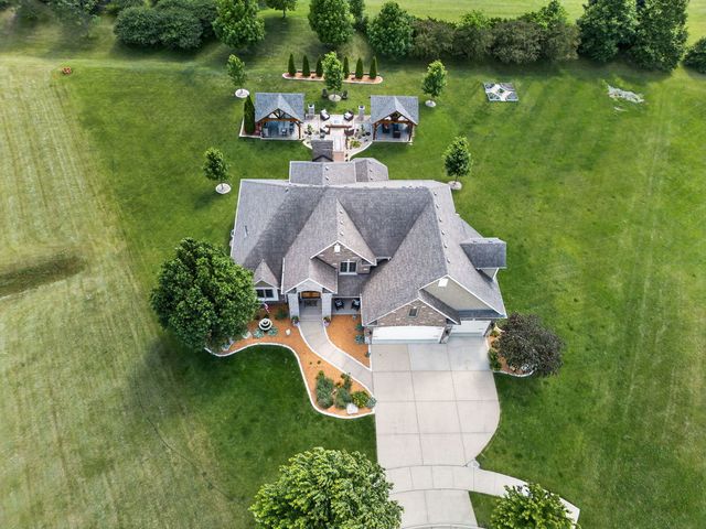 5728 Waters Edge Court, Yorkville, IL 60560