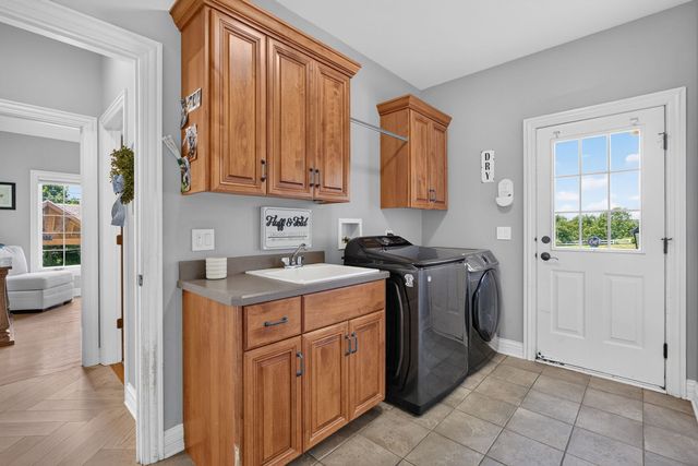 5728 Waters Edge Court, Yorkville, IL 60560
