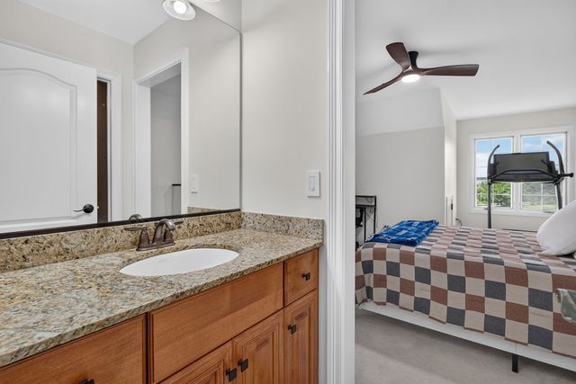 5728 Waters Edge Court, Yorkville, IL 60560