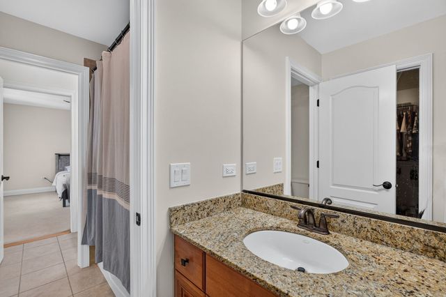 5728 Waters Edge Court, Yorkville, IL 60560