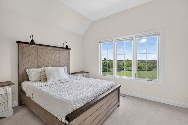5728 Waters Edge Court, Yorkville, IL 60560