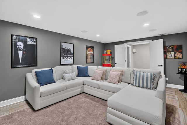 5728 Waters Edge Court, Yorkville, IL 60560