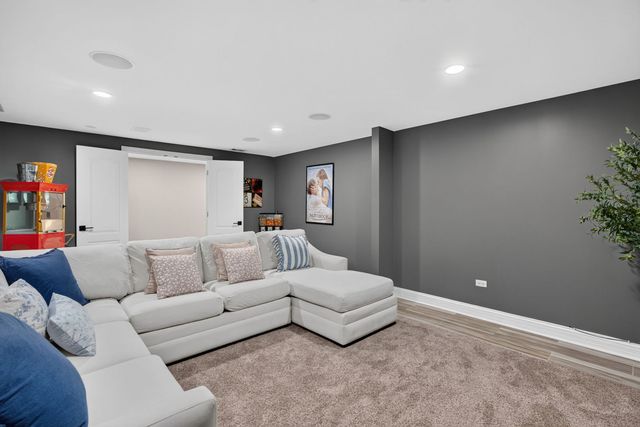 5728 Waters Edge Court, Yorkville, IL 60560