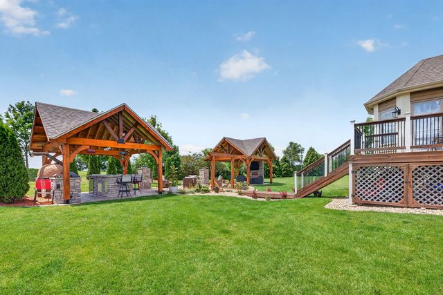5728 Waters Edge Court, Yorkville, IL 60560