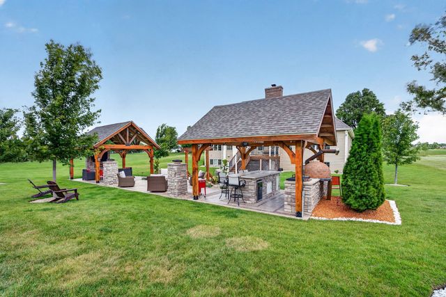 5728 Waters Edge Court, Yorkville, IL 60560