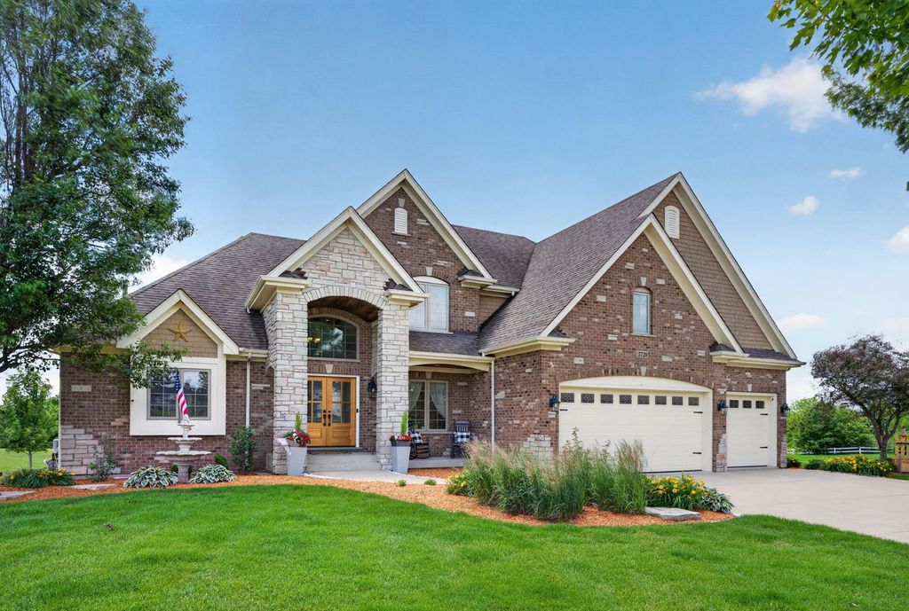 5728 Waters Edge Court, Yorkville, IL 60560