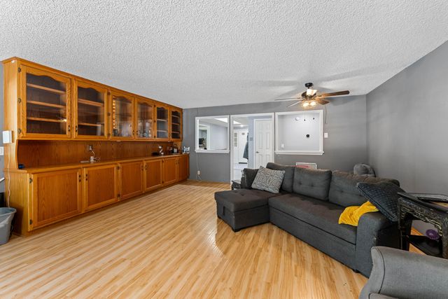 287 Surrey Drive, Grants Pass, OR 97526