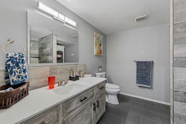 287 Surrey Drive, Grants Pass, OR 97526