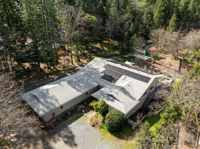 287 Surrey Drive, Grants Pass, OR 97526