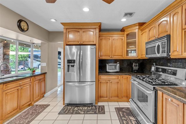 10360 SW 112th St, Miami, FL 33176