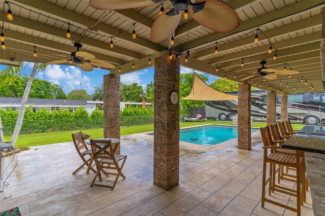 10360 SW 112th St, Miami, FL 33176