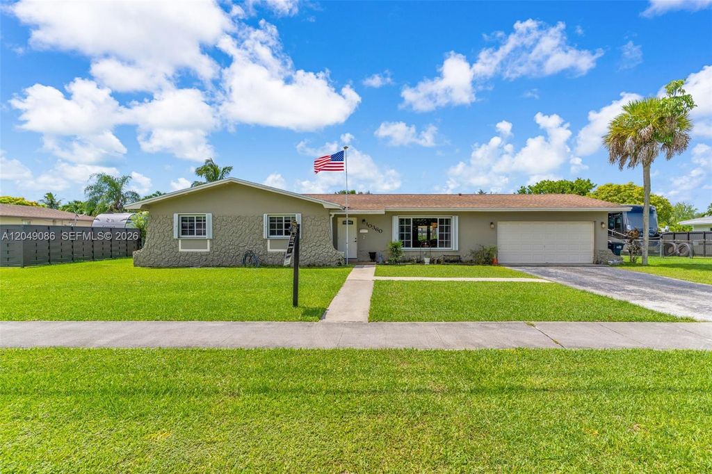 10360 SW 112th St, Miami, FL 33176