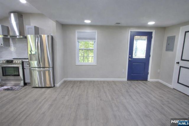 31 Station Road, Denville Township, NJ 07834