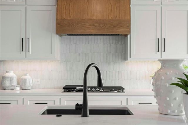 7947 Millridge Street, Shawnee, KS 66220