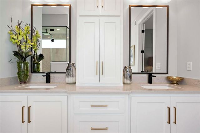 7947 Millridge Street, Shawnee, KS 66220