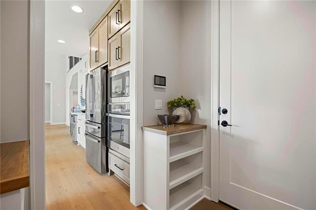 7947 Millridge Street, Shawnee, KS 66220