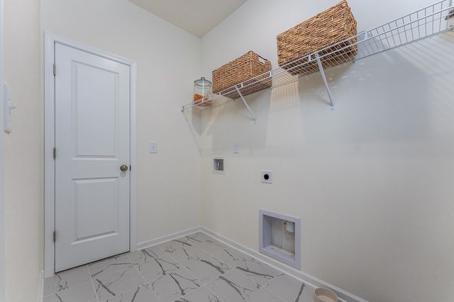 418 Stratford Station Dr, Lebanon, TN 37087