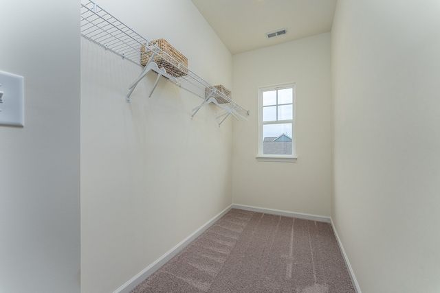 418 Stratford Station Dr, Lebanon, TN 37087