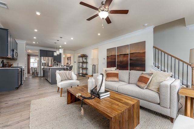 418 Stratford Station Dr, Lebanon, TN 37087