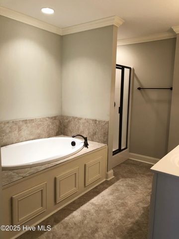 2016 Leighton Drive B, Greenville, NC 27834