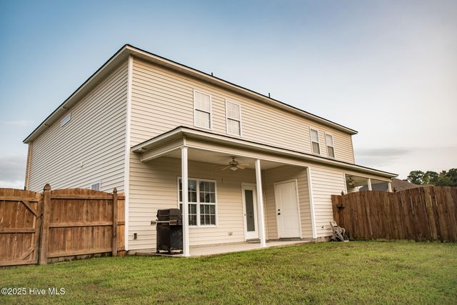 2016 Leighton Drive B, Greenville, NC 27834