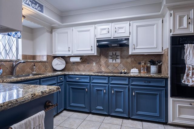 1203 Middlecreek Street, Friendswood, TX 77546