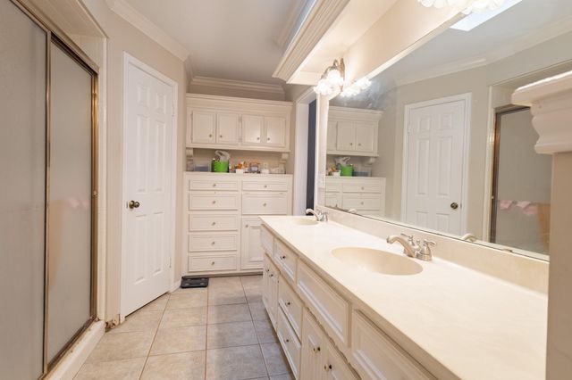 1203 Middlecreek Street, Friendswood, TX 77546