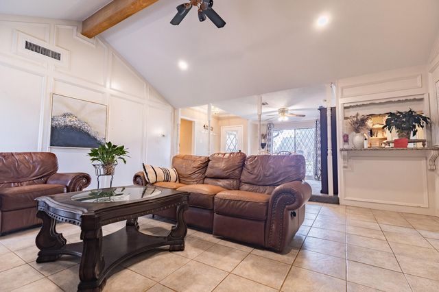 1203 Middlecreek Street, Friendswood, TX 77546