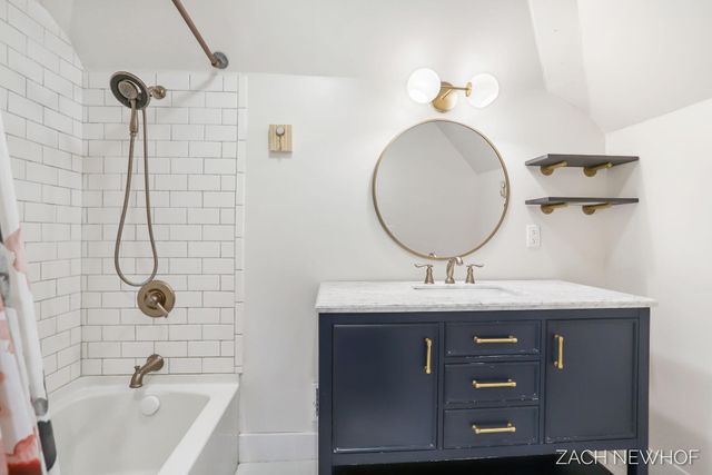 85 W 13th Street, Holland, MI 49423