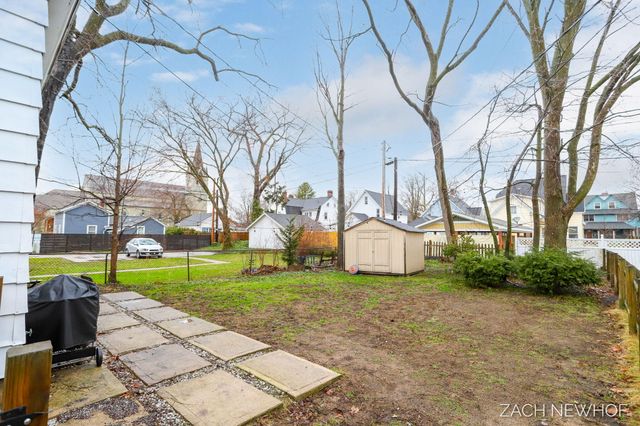 85 W 13th Street, Holland, MI 49423