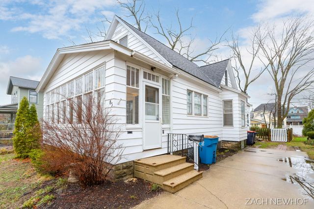85 W 13th Street, Holland, MI 49423