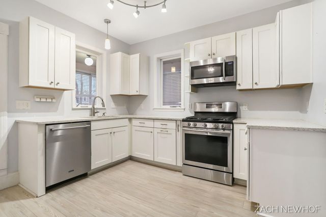 85 W 13th Street, Holland, MI 49423