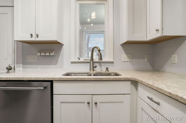 85 W 13th Street, Holland, MI 49423